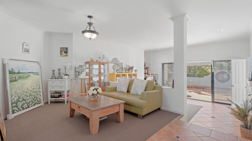 56 Ontario Crescent, Parkinson, QLD 4115