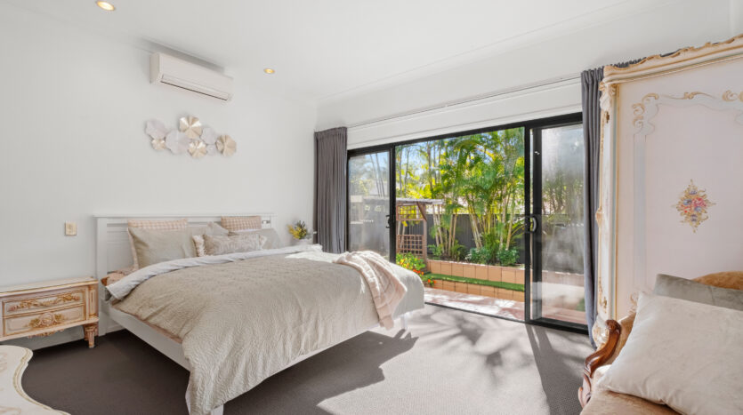 56 Ontario Crescent, Parkinson, QLD 4115