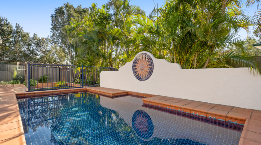 56 Ontario Crescent, Parkinson, QLD 4115