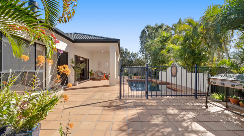 56 Ontario Crescent, Parkinson, QLD 4115