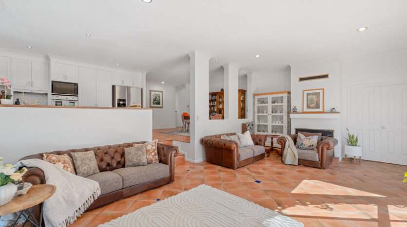 56 Ontario Crescent, Parkinson, QLD 4115