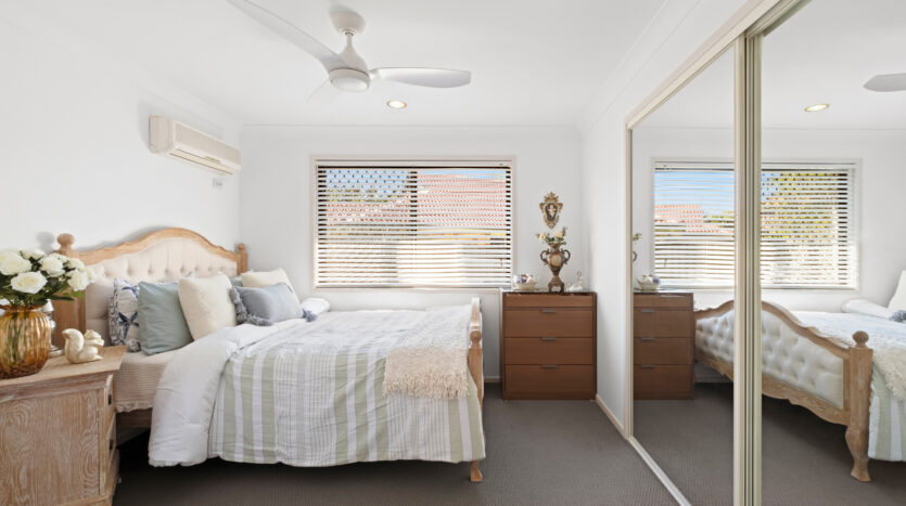 56 Ontario Crescent, Parkinson, QLD 4115