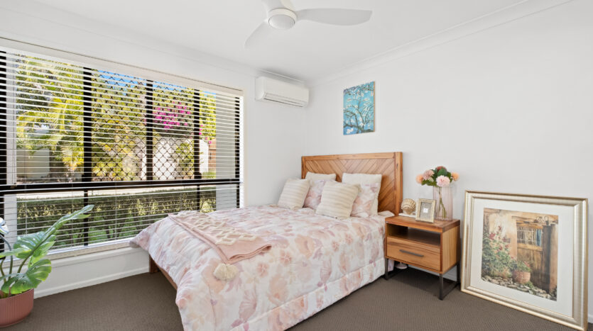 56 Ontario Crescent, Parkinson, QLD 4115