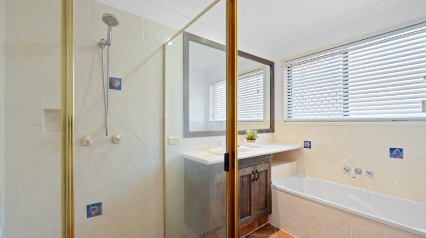 56 Ontario Crescent, Parkinson, QLD 4115